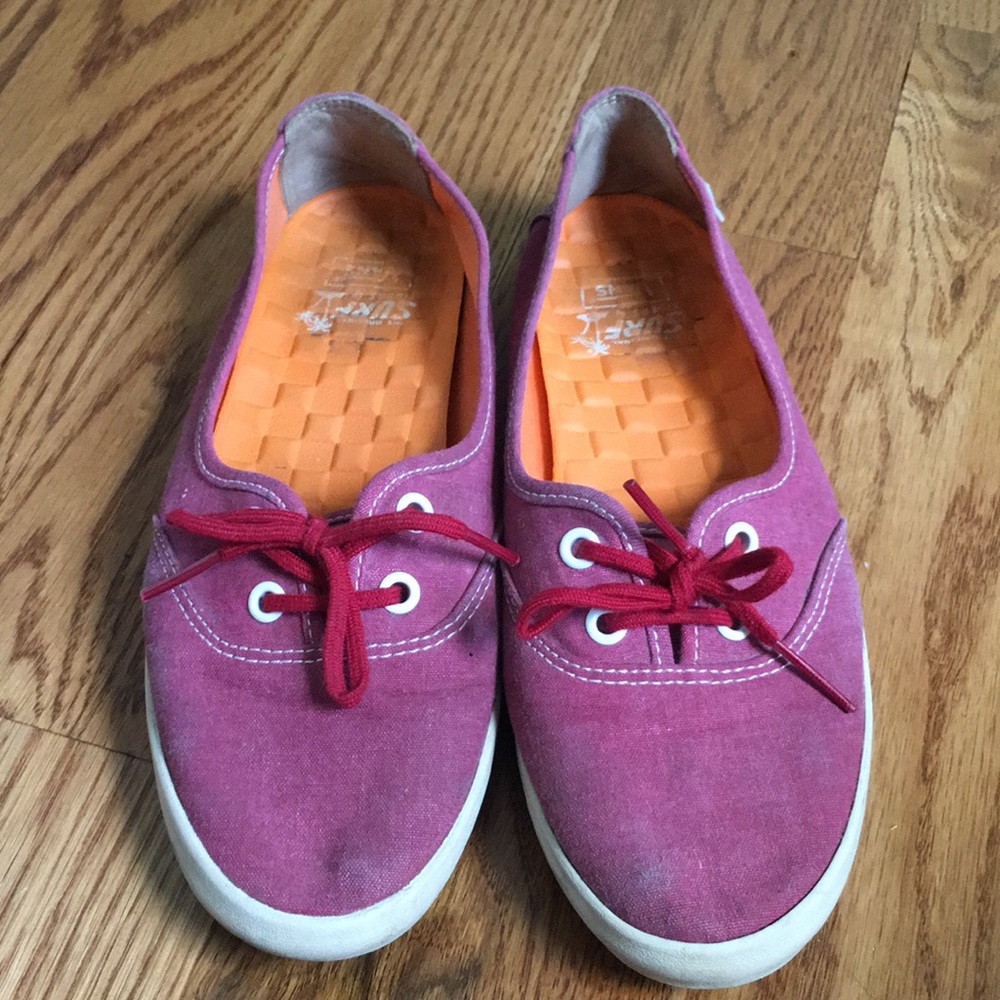 Surf Style Red vans